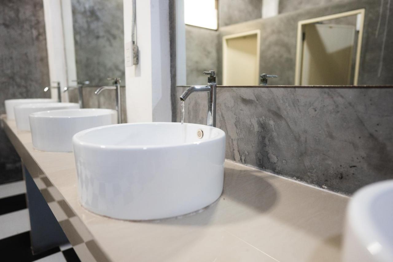 K-Bunk Aonang Center Hotel Ao Nang Ngoại thất bức ảnh