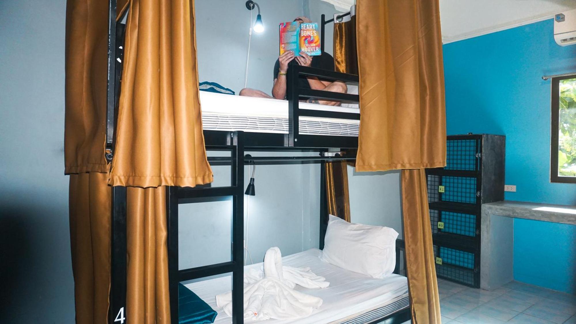 K-Bunk Aonang Center Hotel Ao Nang Ngoại thất bức ảnh