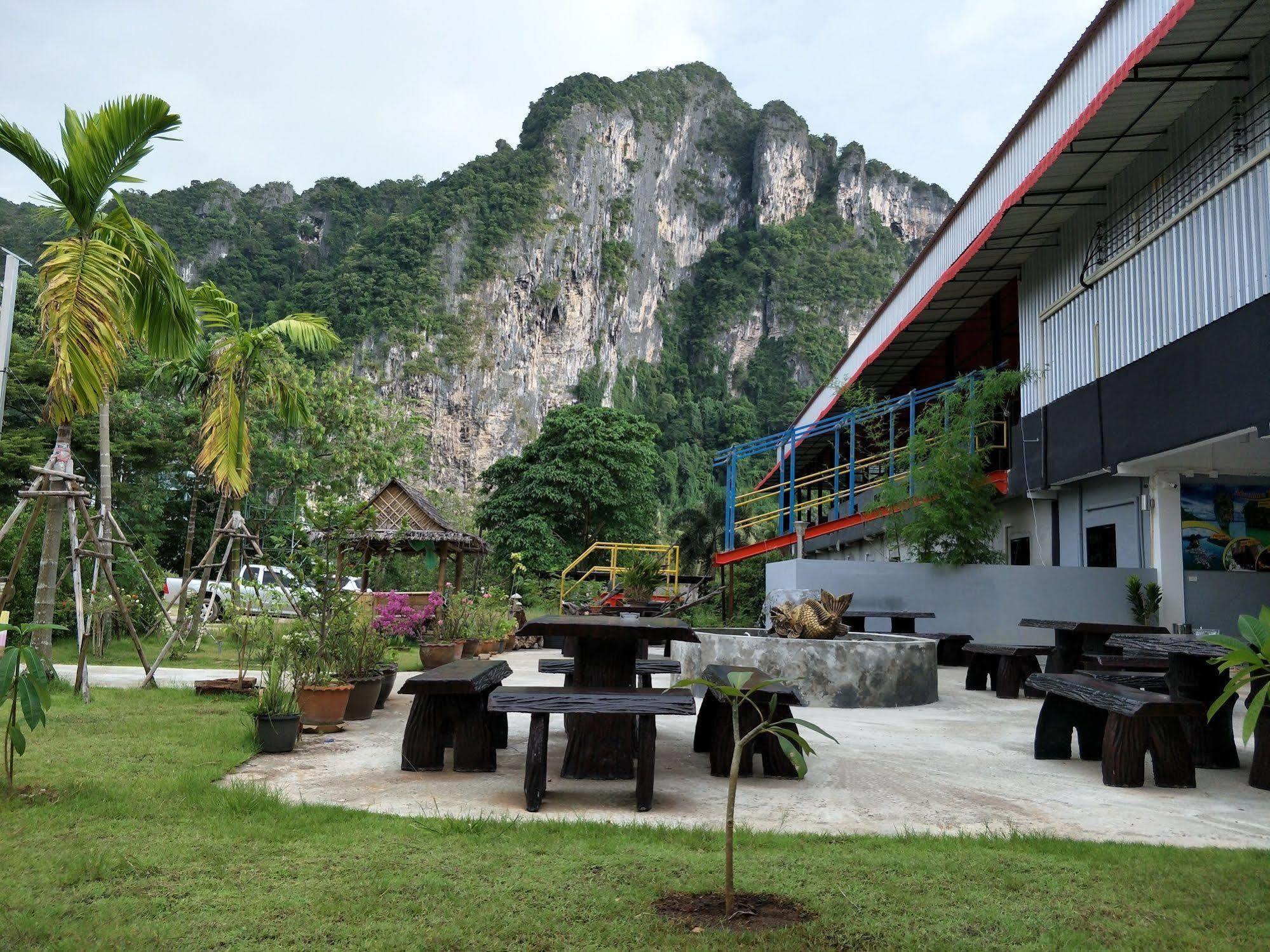K-Bunk Aonang Center Hotel Ao Nang Ngoại thất bức ảnh