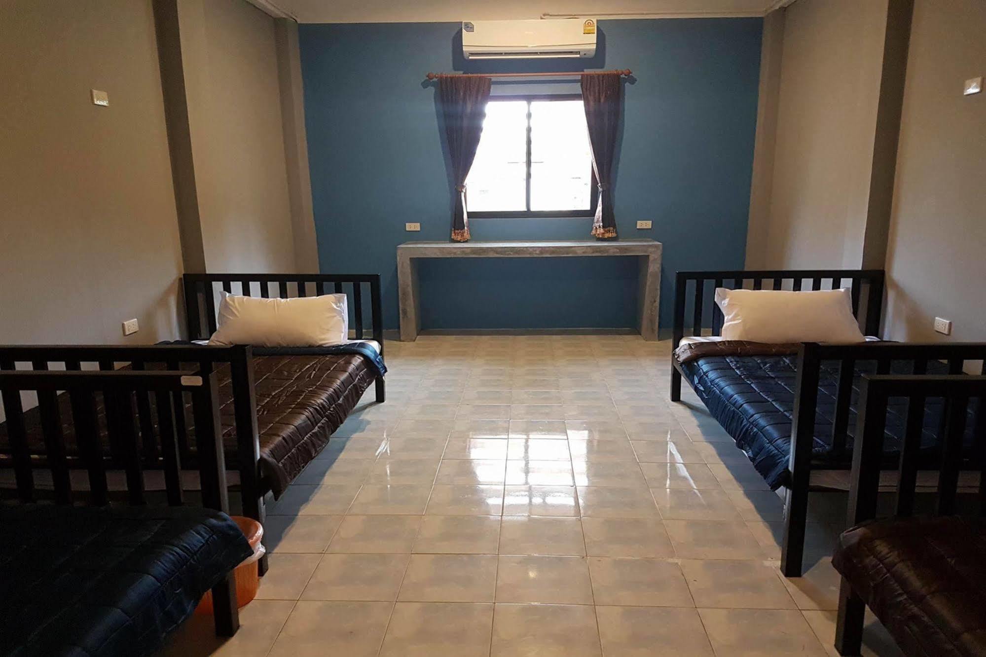 K-Bunk Aonang Center Hotel Ao Nang Ngoại thất bức ảnh