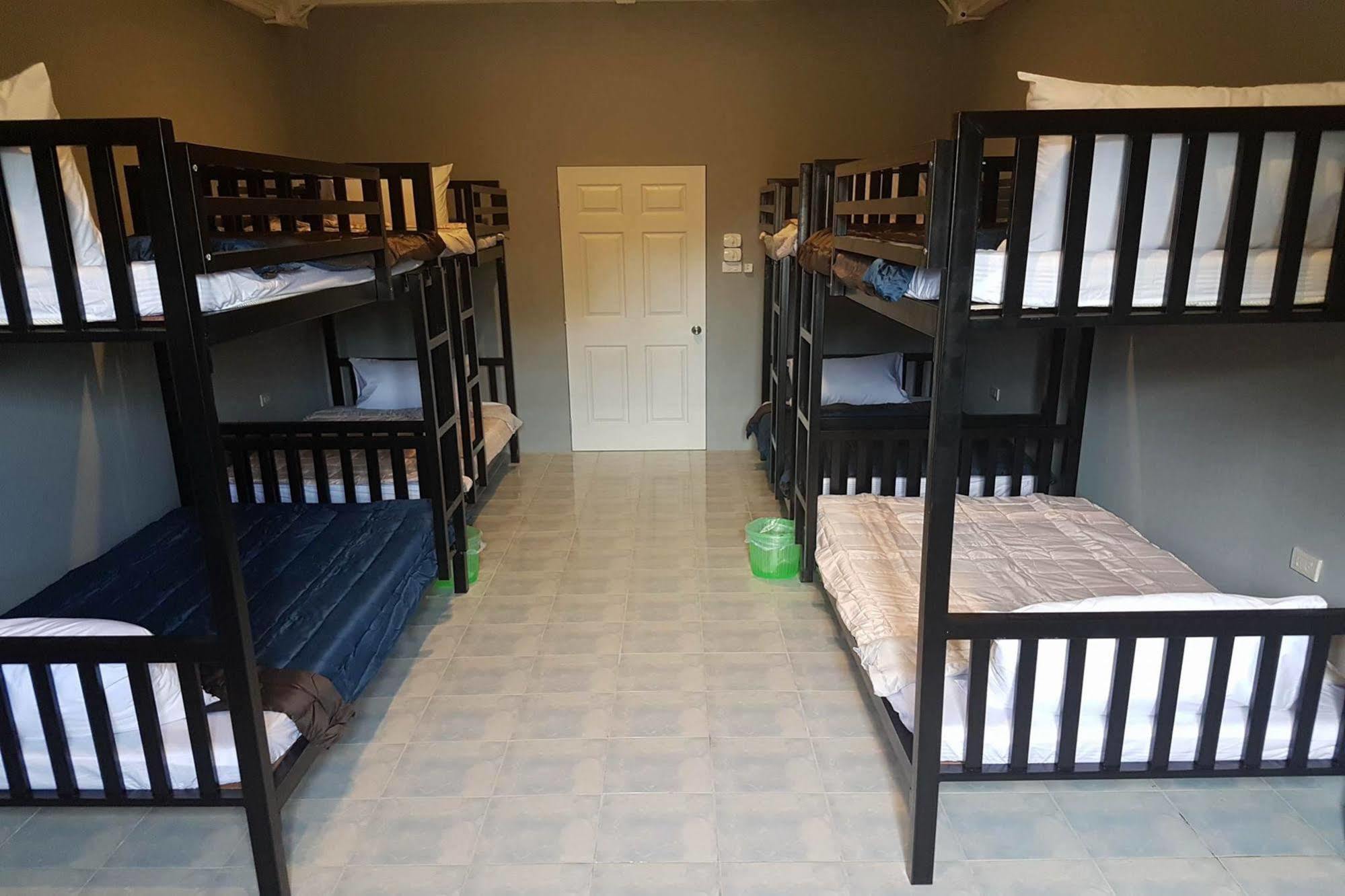 K-Bunk Aonang Center Hotel Ao Nang Ngoại thất bức ảnh