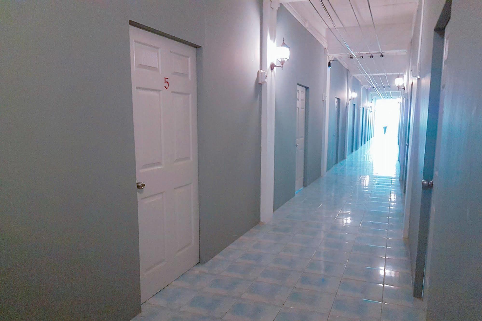 K-Bunk Aonang Center Hotel Ao Nang Ngoại thất bức ảnh
